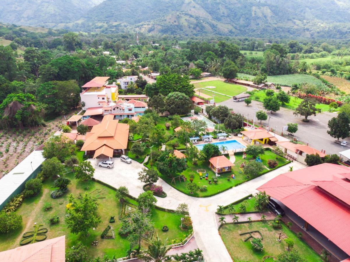 Deluxe Suites Guacamayos - Eco-Lodge & Swimming Pool Bonao Zewnętrze zdjęcie