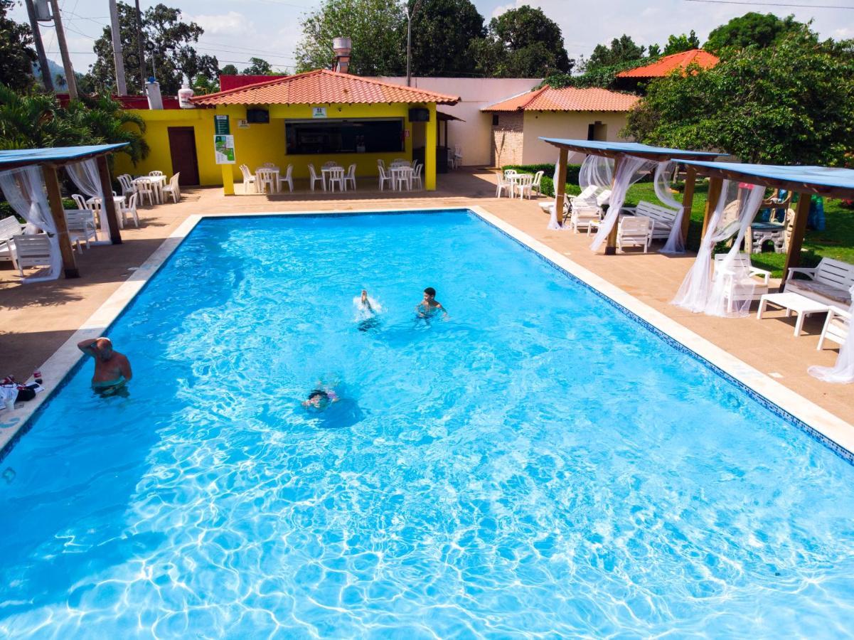 Deluxe Suites Guacamayos - Eco-Lodge & Swimming Pool Bonao Zewnętrze zdjęcie