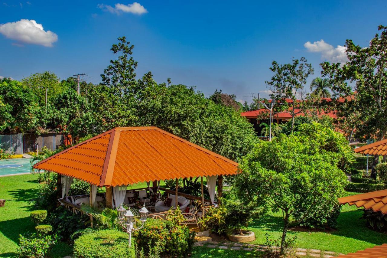 Deluxe Suites Guacamayos - Eco-Lodge & Swimming Pool Bonao Zewnętrze zdjęcie