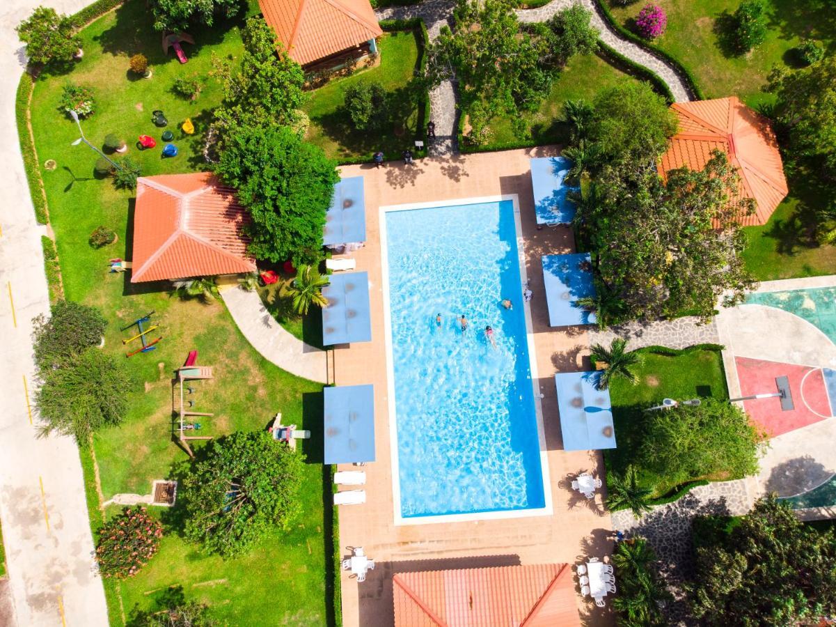 Deluxe Suites Guacamayos - Eco-Lodge & Swimming Pool Bonao Zewnętrze zdjęcie